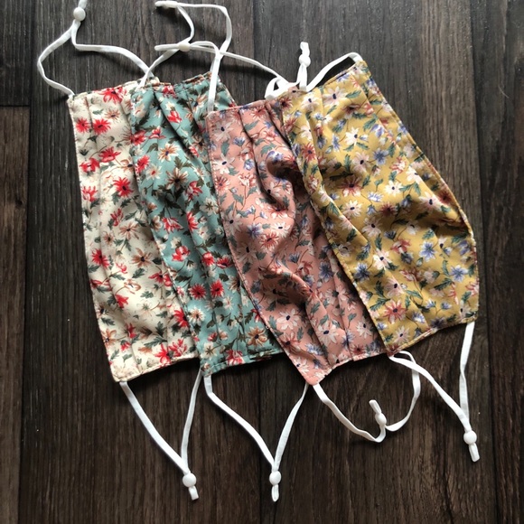 Free People Boho Floral Ditsy Face Mask - Picture 5 of 5